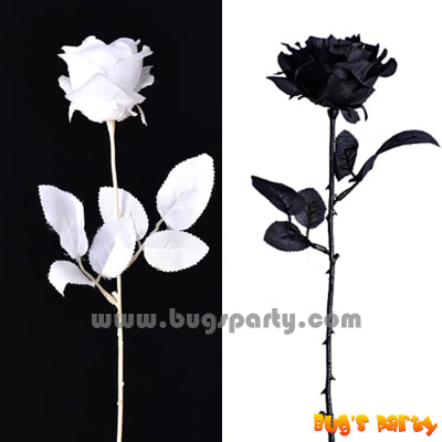 Halloween Black White Roses